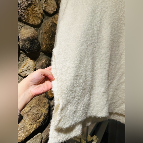 NWOT ANTHROPOLOGIE PILCRO TEDDY V-NECK TUNIC SWEATER. Size XXS. - Picture 11 of 15